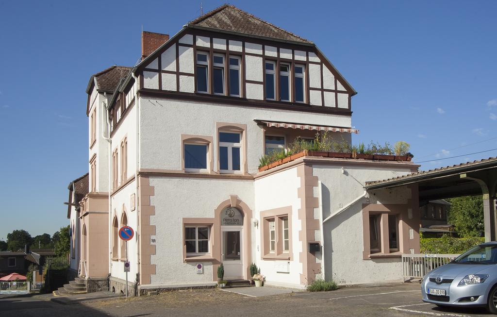 Pension Lok-Inn Walluf Esterno foto