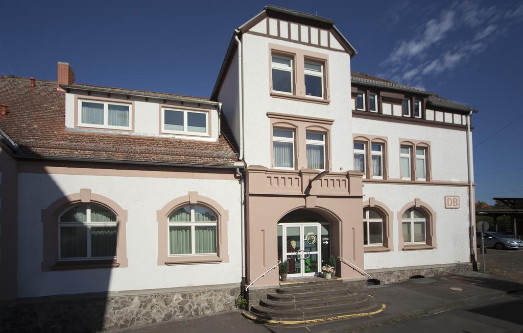 Pension Lok-Inn Walluf Esterno foto